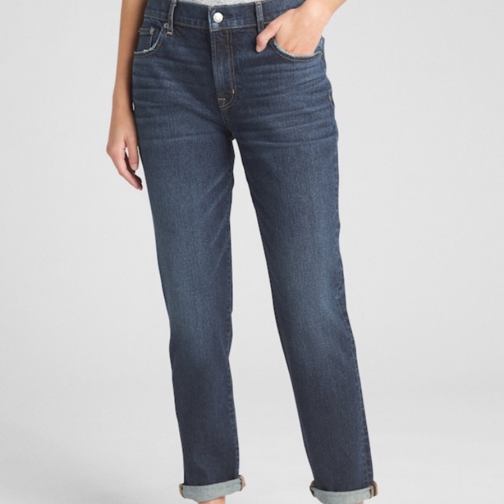 Dark blue slightly washed gap jeans